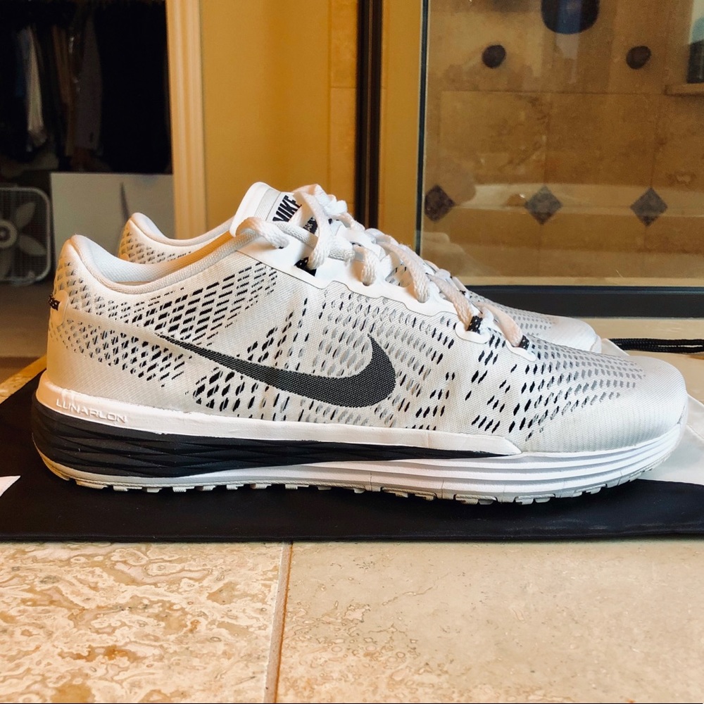 Men’s Nike Lunar Caldra Size 9 👟